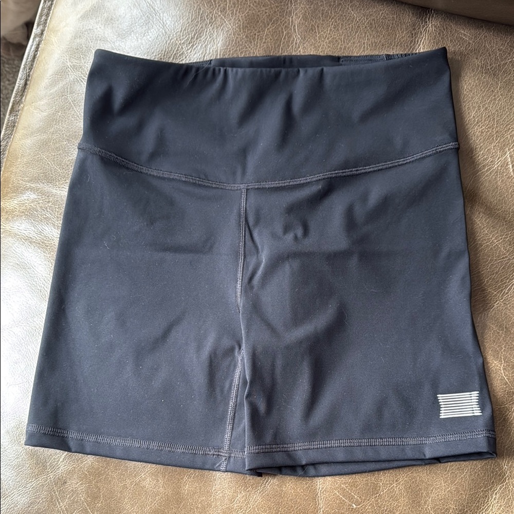 NWT Fenty biker shorts